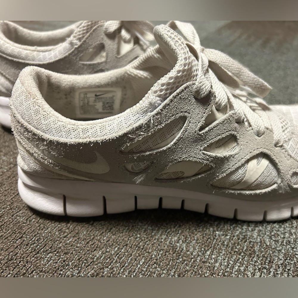 Nike sneakers size 10